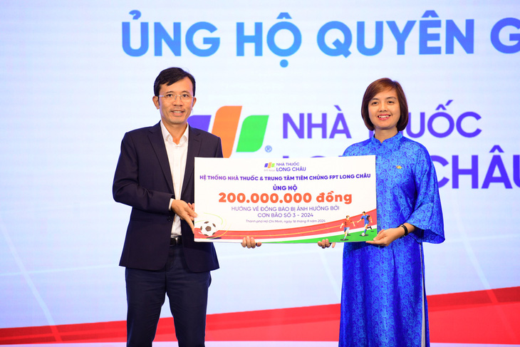 Giải bóng đá công nhân, viên chức Việt Nam 2024 nhận hơn 1 tỉ đồng ủng hộ đồng bào bị bão lũ - Ảnh 3.